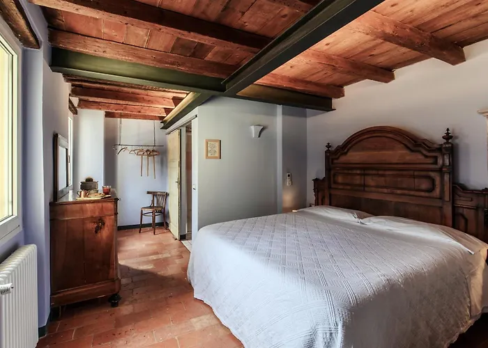 Diffuso Ca' Spiga 3* ラーリオ